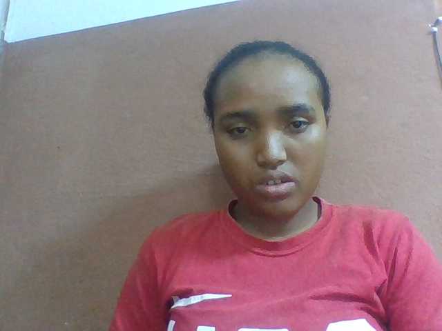 Honorine1a live cam on BongaCams