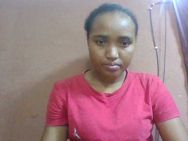 Honorine1a live cam on BongaCams