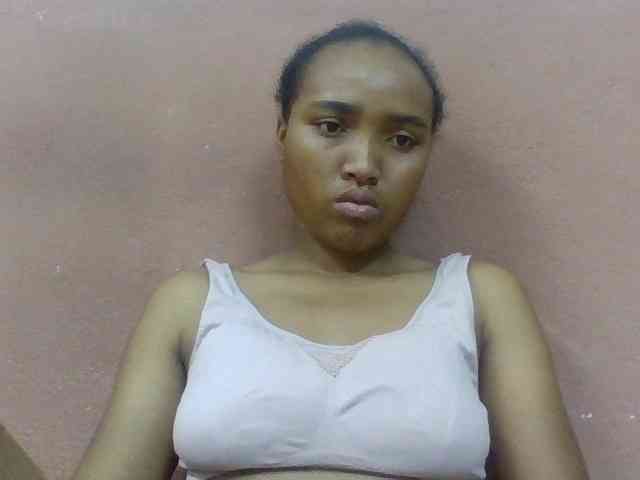 Model: Honorine1a