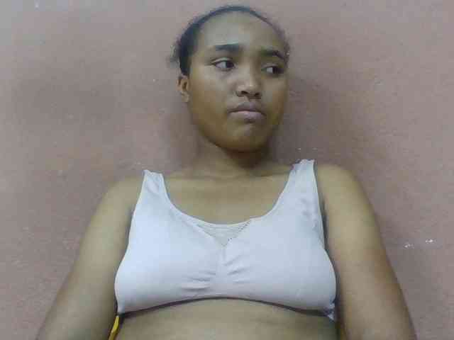 Model: Honorine1a