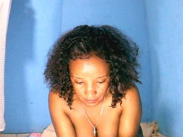 Jayssa05 live cam on BongaCams