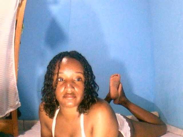 Jayssa05 live cam on BongaCams