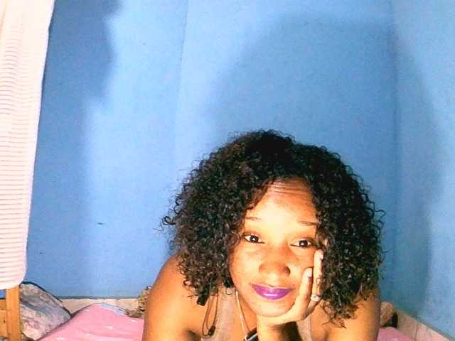 Jayssa05, live now on BongaCams