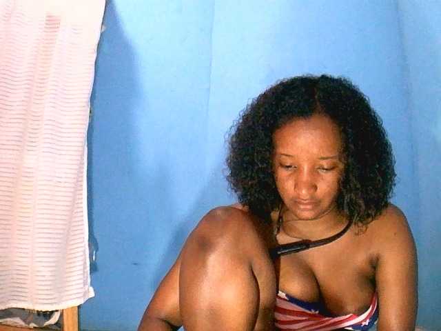 Jayssa05 live cam on BongaCams