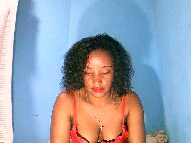 Jayssa05 live cam preview