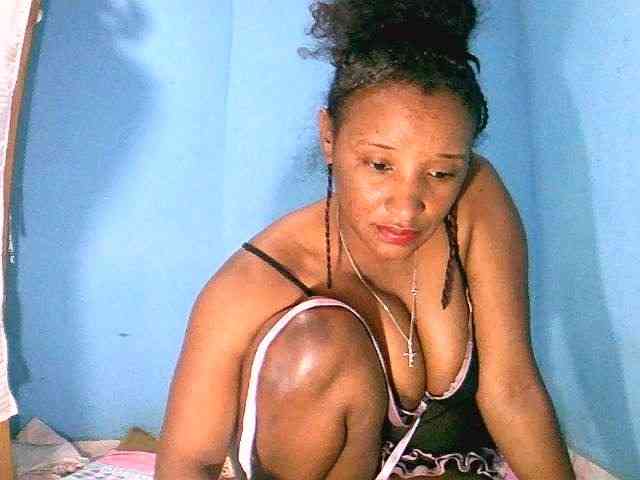 Modèle: Jayssa05