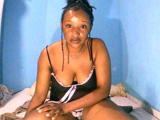 Modèle: Jayssa05