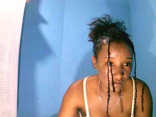 Modèle: Jayssa05