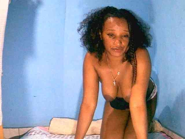 Modèle: Jayssa05