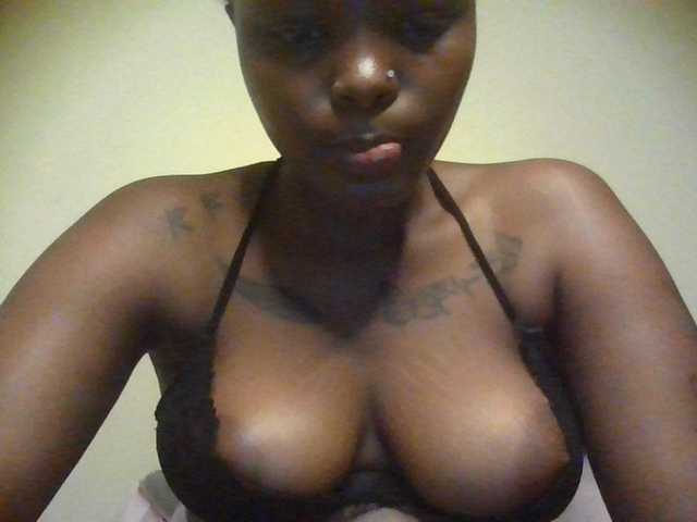 Princess333 live cam on BongaCams