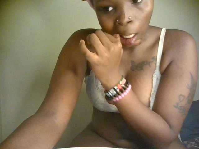 Princess333, live now on BongaCams
