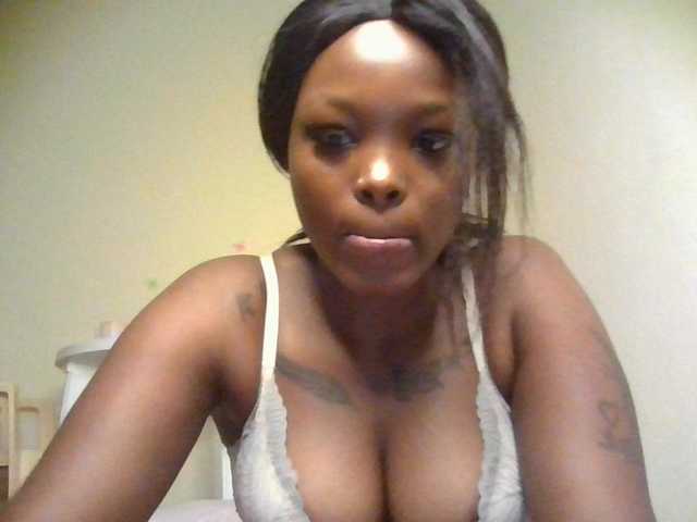Princess333 live cam on BongaCams