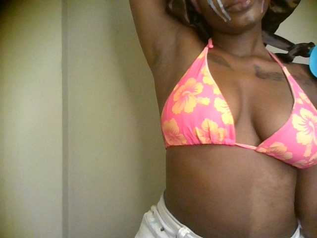 Princess333 live cam on BongaCams