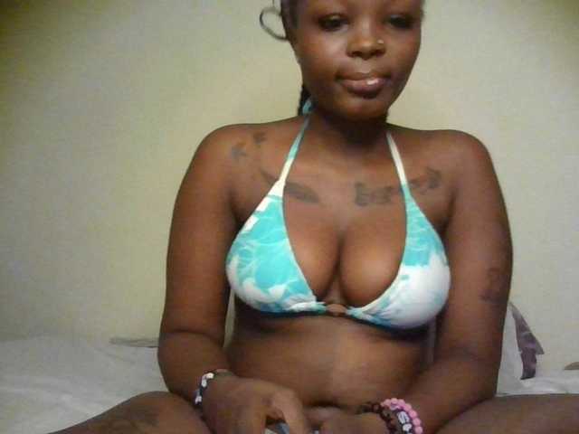 Princess333, live now on BongaCams