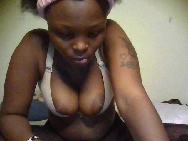 Princess333 live cam on BongaCams