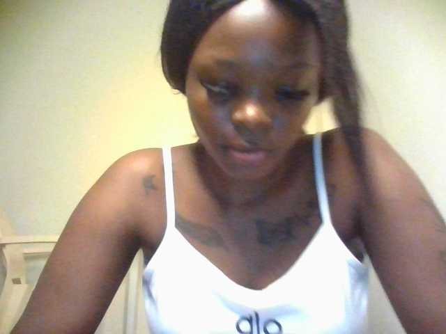 Princess333 live cam on BongaCams