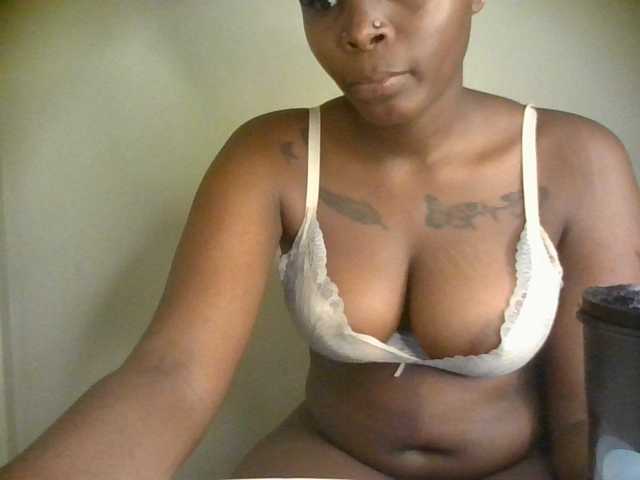Princess333, en directo ahora en BongaCams