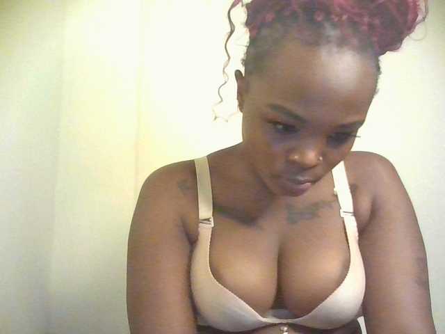 Princess333 live cam on BongaCams