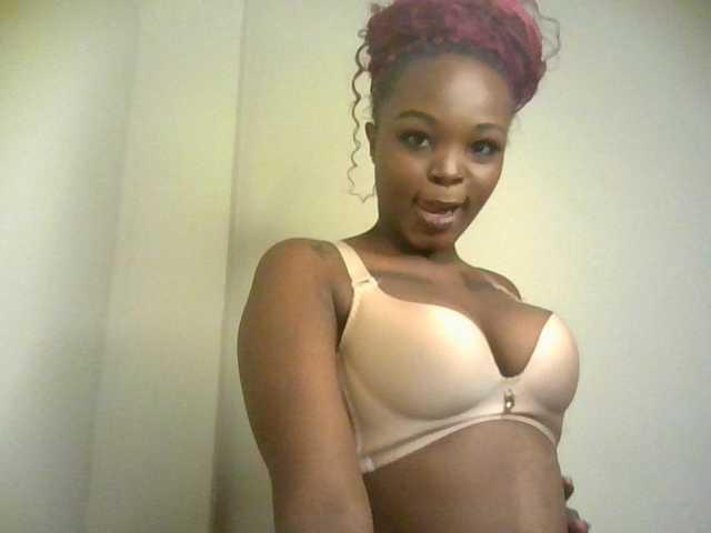 Princess333 live cam on BongaCams