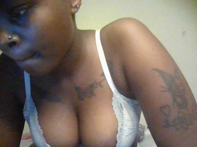 Princess333 live cam on BongaCams