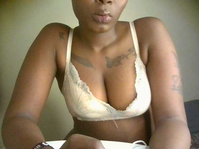 Princess333 live cam on BongaCams