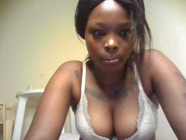 Princess333 live cam on BongaCams