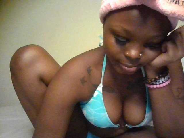 Princess333 live cam on BongaCams