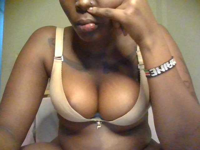 Princess333 live cam on BongaCams