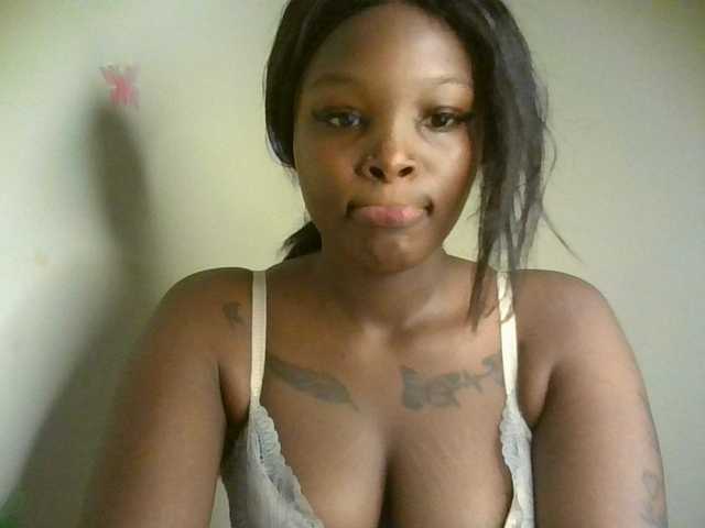 Princess333 live cam on BongaCams