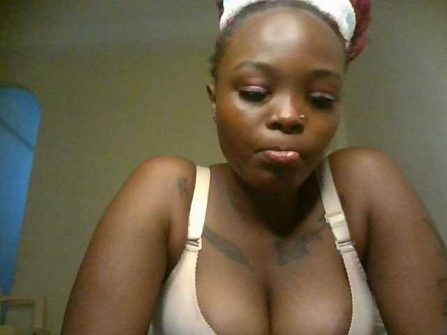 Princess333 live cam on BongaCams