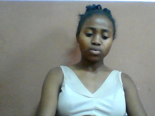Clarah1's Live Webcam