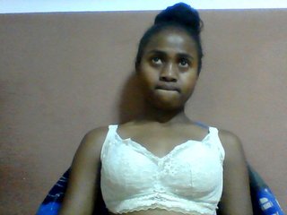 Clarah1's Live Webcam