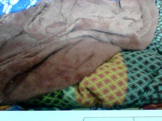 Clarah1's Live Webcam