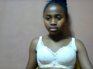 Clarah1's Live Webcam