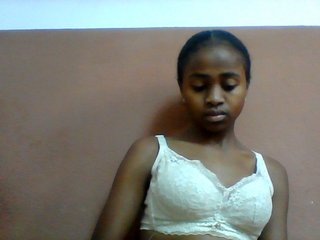 Clarah1's Live Webcam