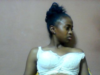 Clarah1's Live Webcam