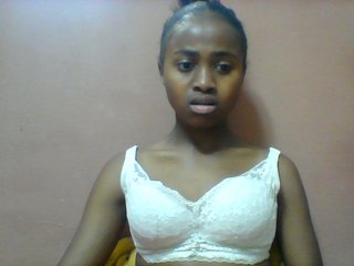 Clarah1's Live Webcam