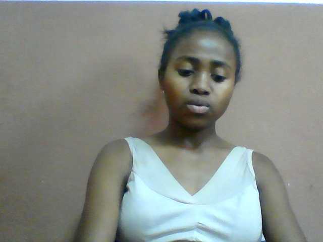 Clarah1 live cam on BongaCams