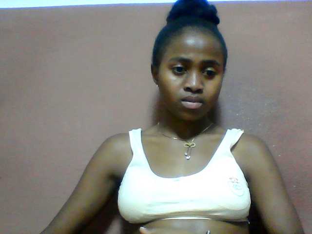 Clarah1 live cam