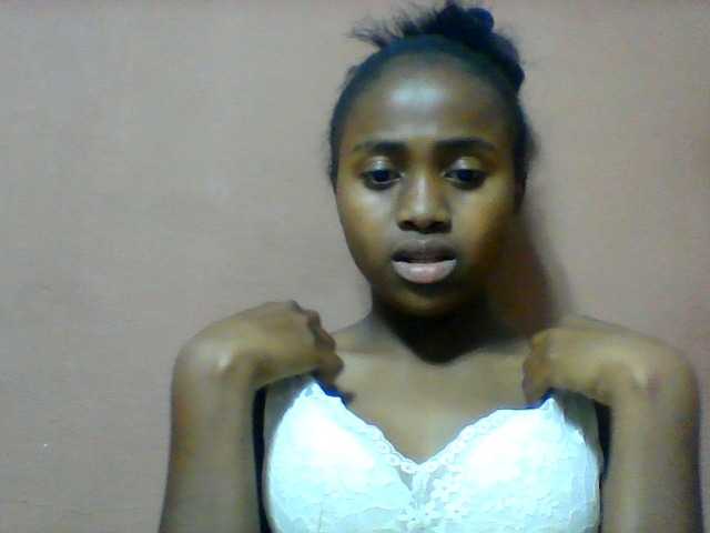 Clarah1 live cam on BongaCams