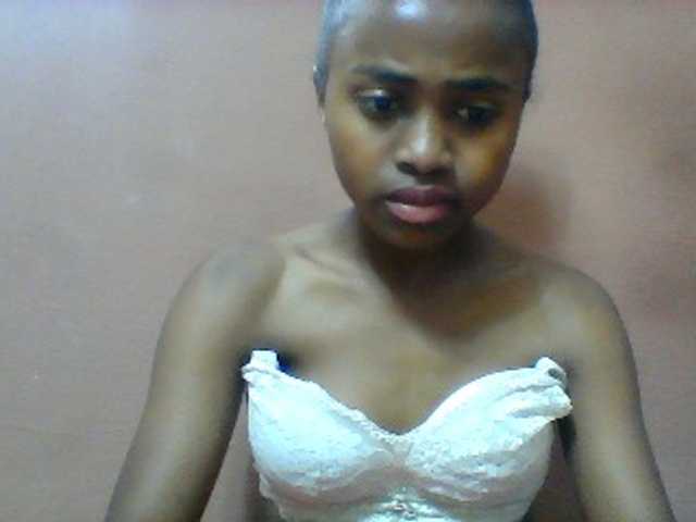 Clarah1 live cam