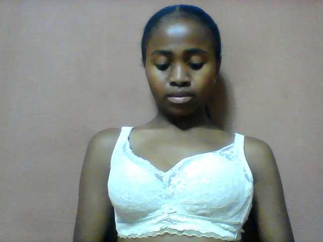 Clarah1 live cam on BongaCams