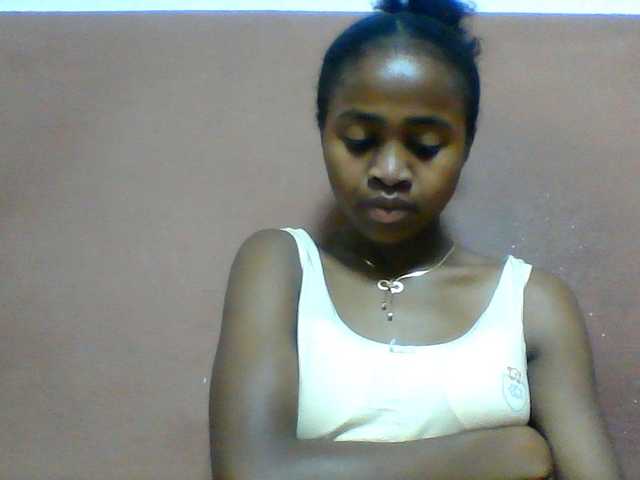 Clarah1 live cam on BongaCams