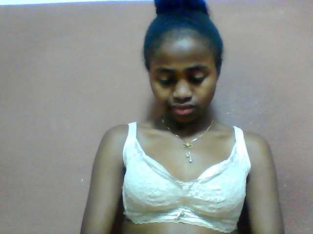 Clarah1 live cam preview