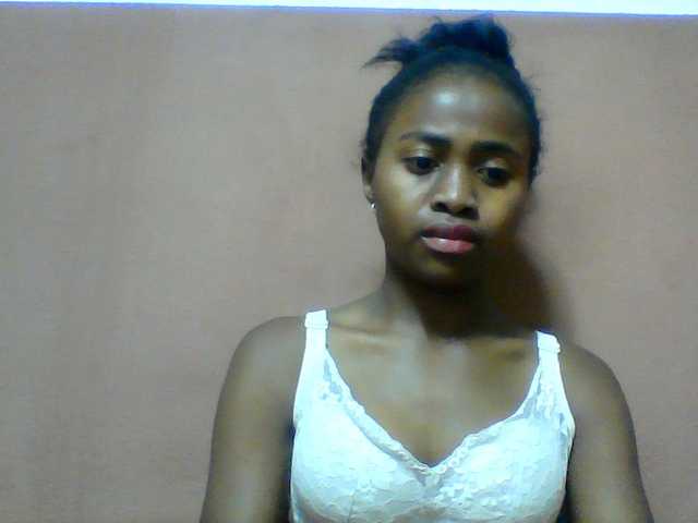Clarah1 live cam on BongaCams