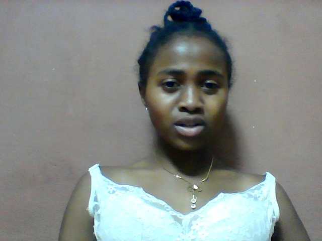 Clarah1 live cam on BongaCams