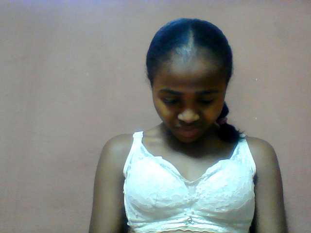 Clarah1 live cam on BongaCams