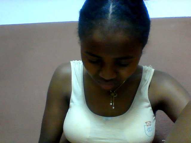 Clarah1 live cam on BongaCams