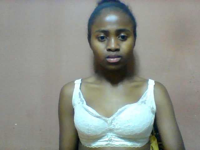 Clarah1 live cam on BongaCams