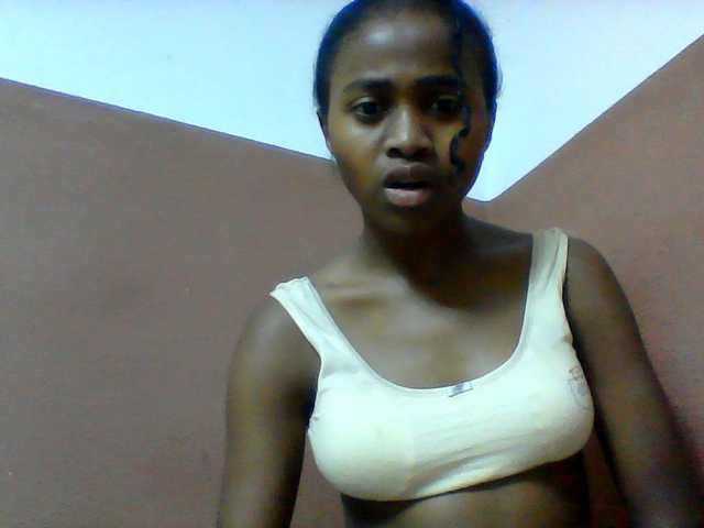Clarah1 live cam on BongaCams